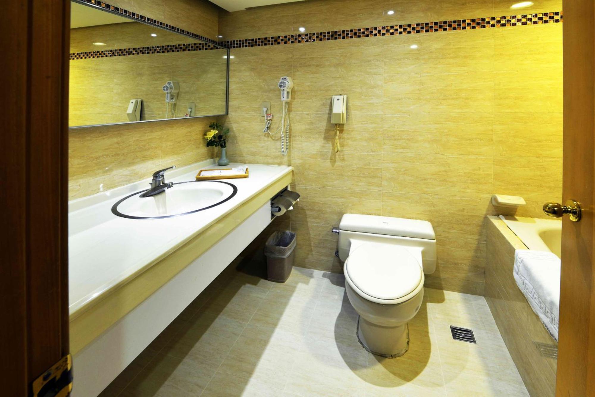 Apollo Hotel Puli Habitación foto